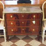 81 1162 CHEST OF DRAWERS